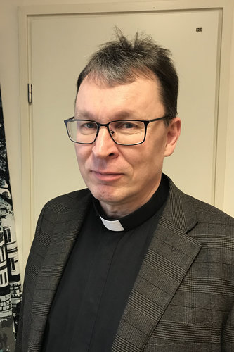 Jukka Kekki hoitaa Uudenkaupungin seurakunnan vs. kirkkoherran tehtäviä